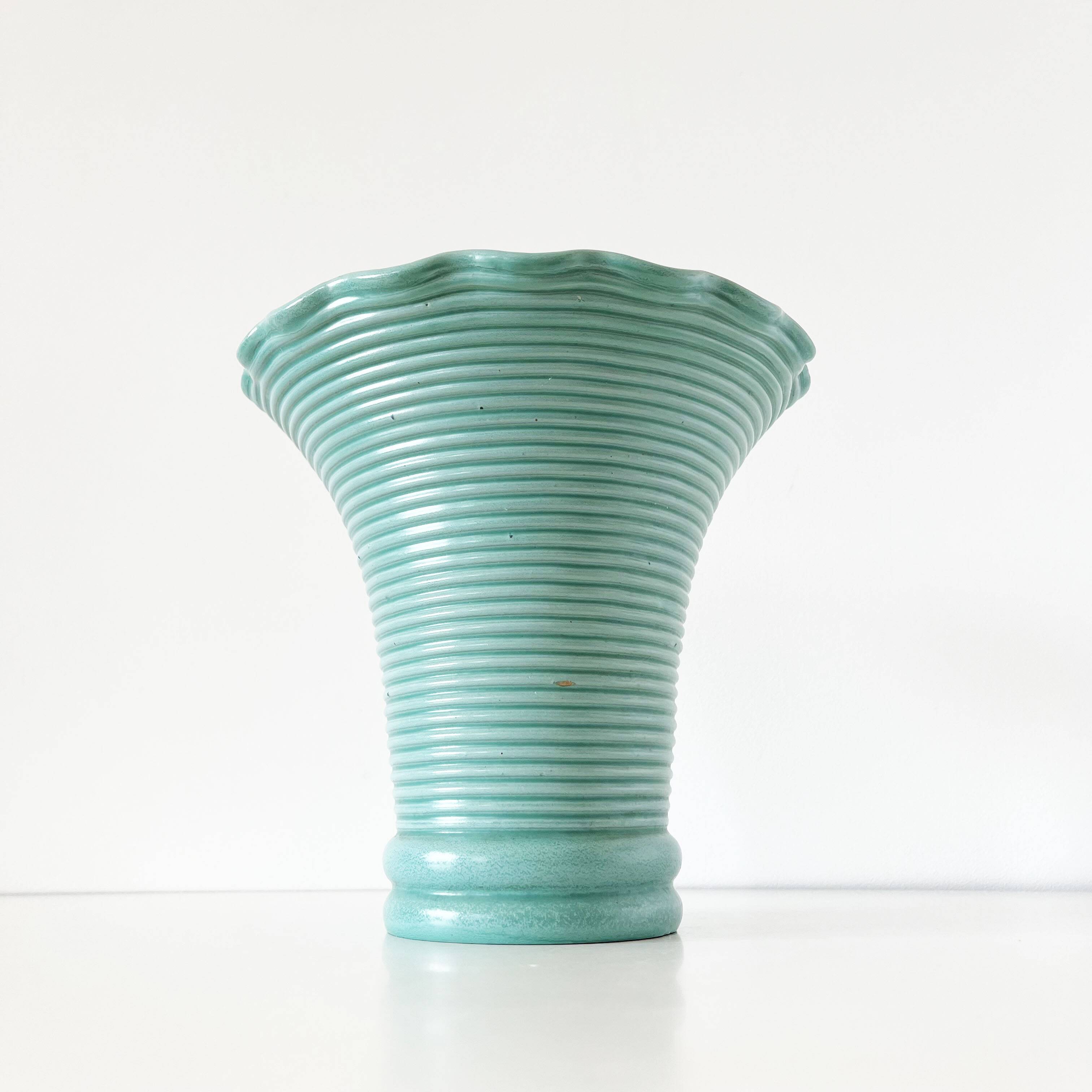 Vintage ceramic ribbed corolla vase