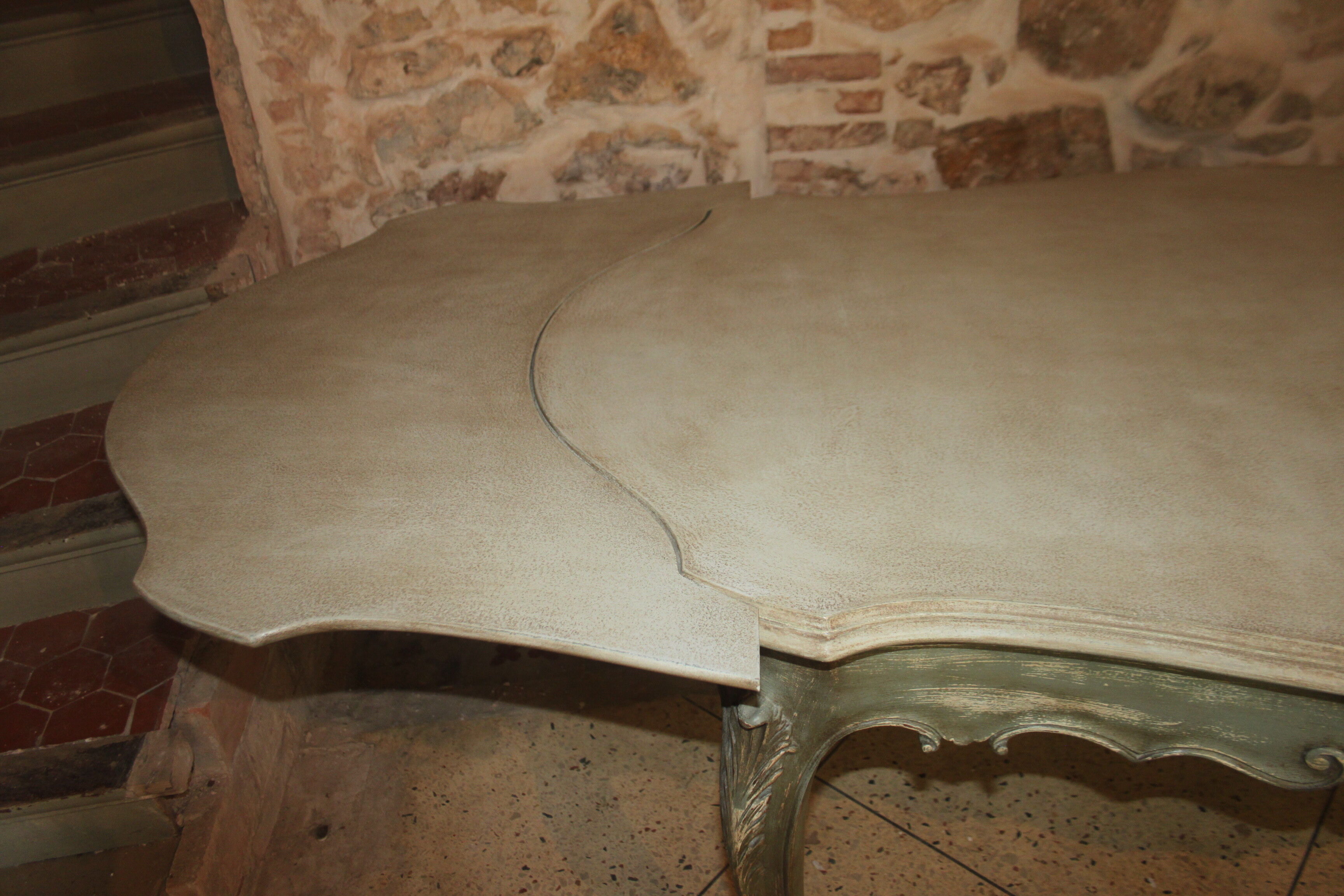 Dining table Louis XV Provencal