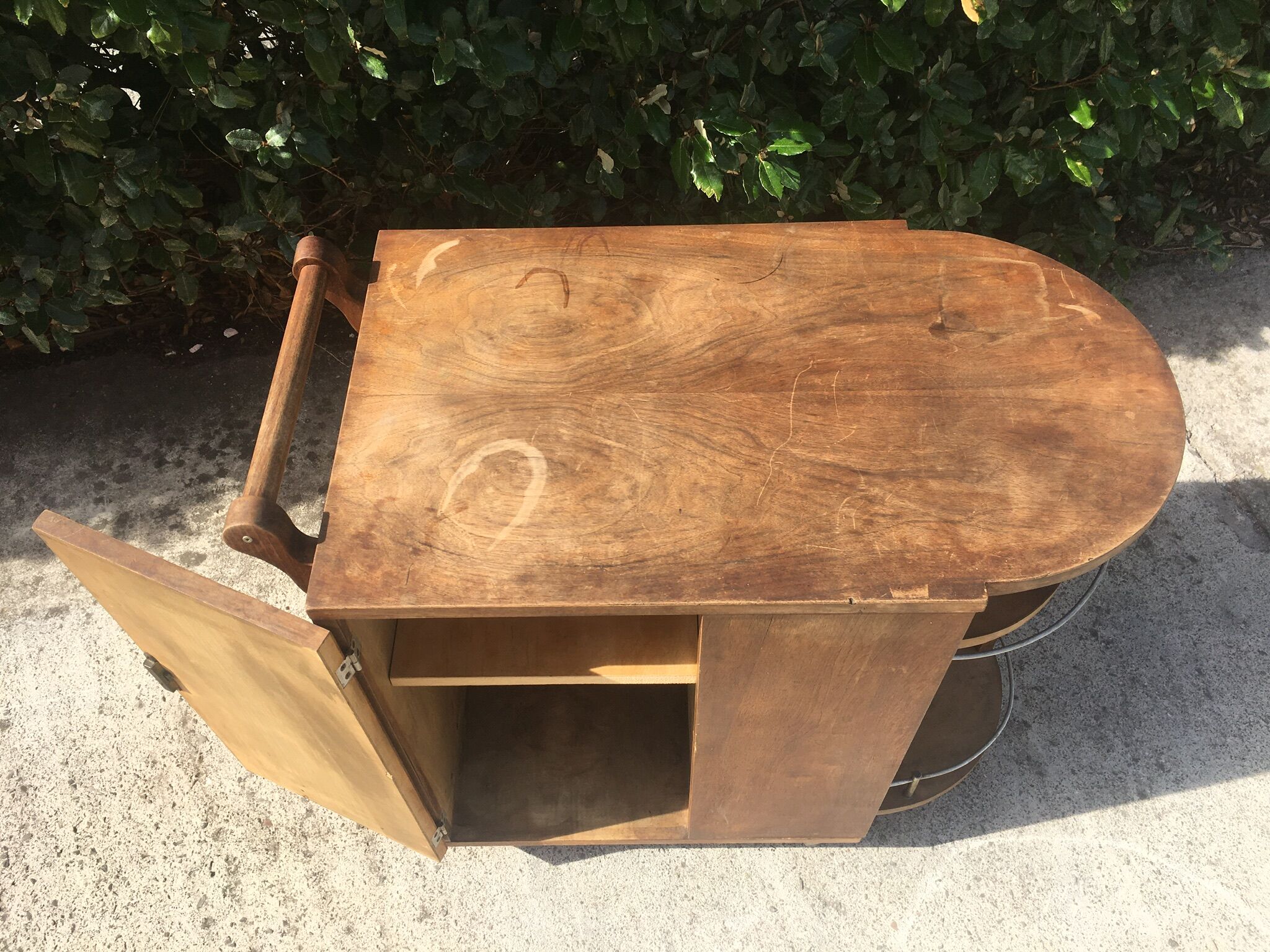 Art deco rolling bar