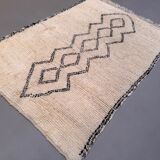 Tapis berbère marocain vintage Beni Ourain, Atlas, motif tribal, 200 x 142 cm, déstockage