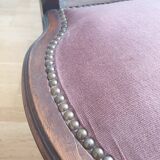 2 chaises anciennes de style classique en bois et ornements en bronze