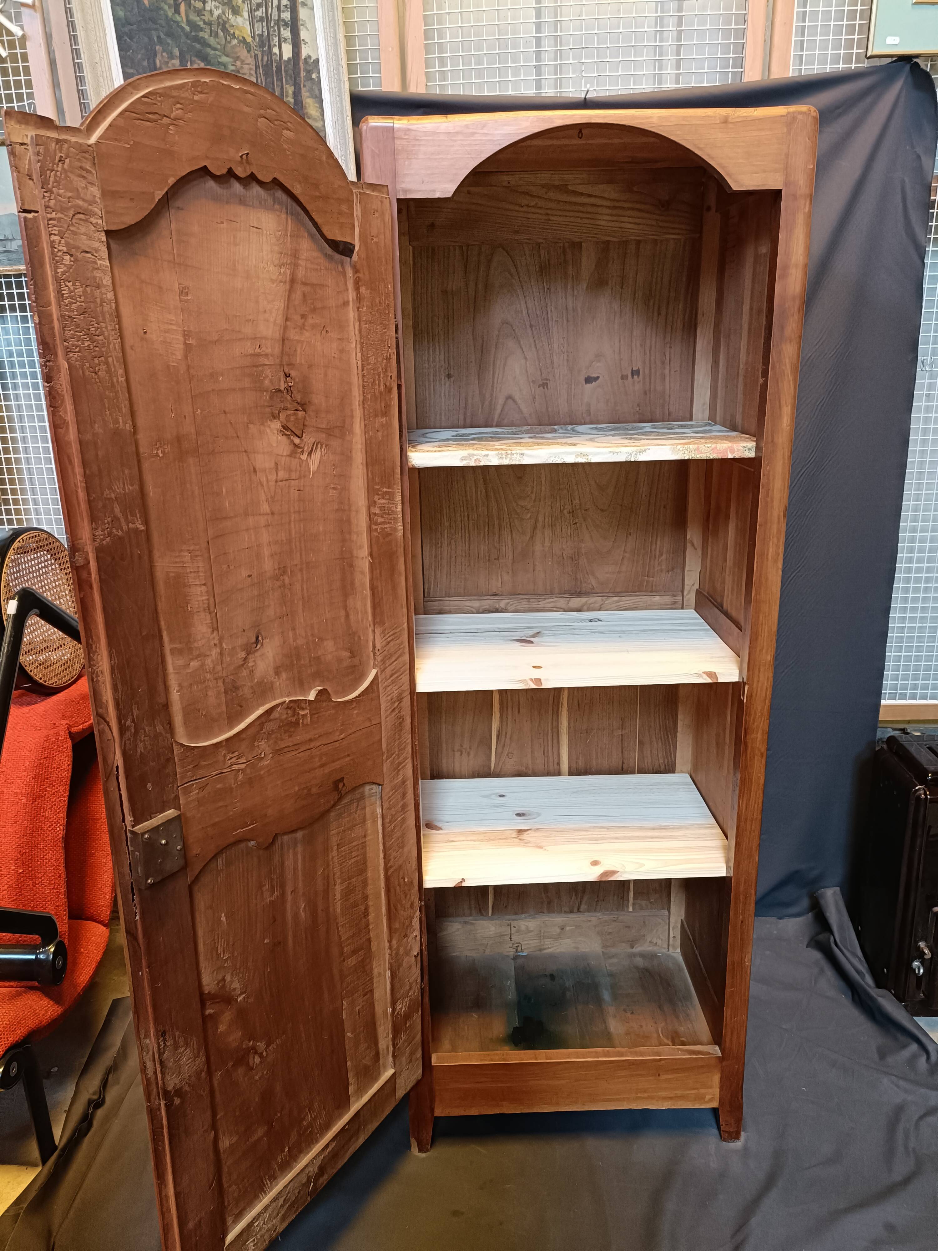 Chestnut bonnetière