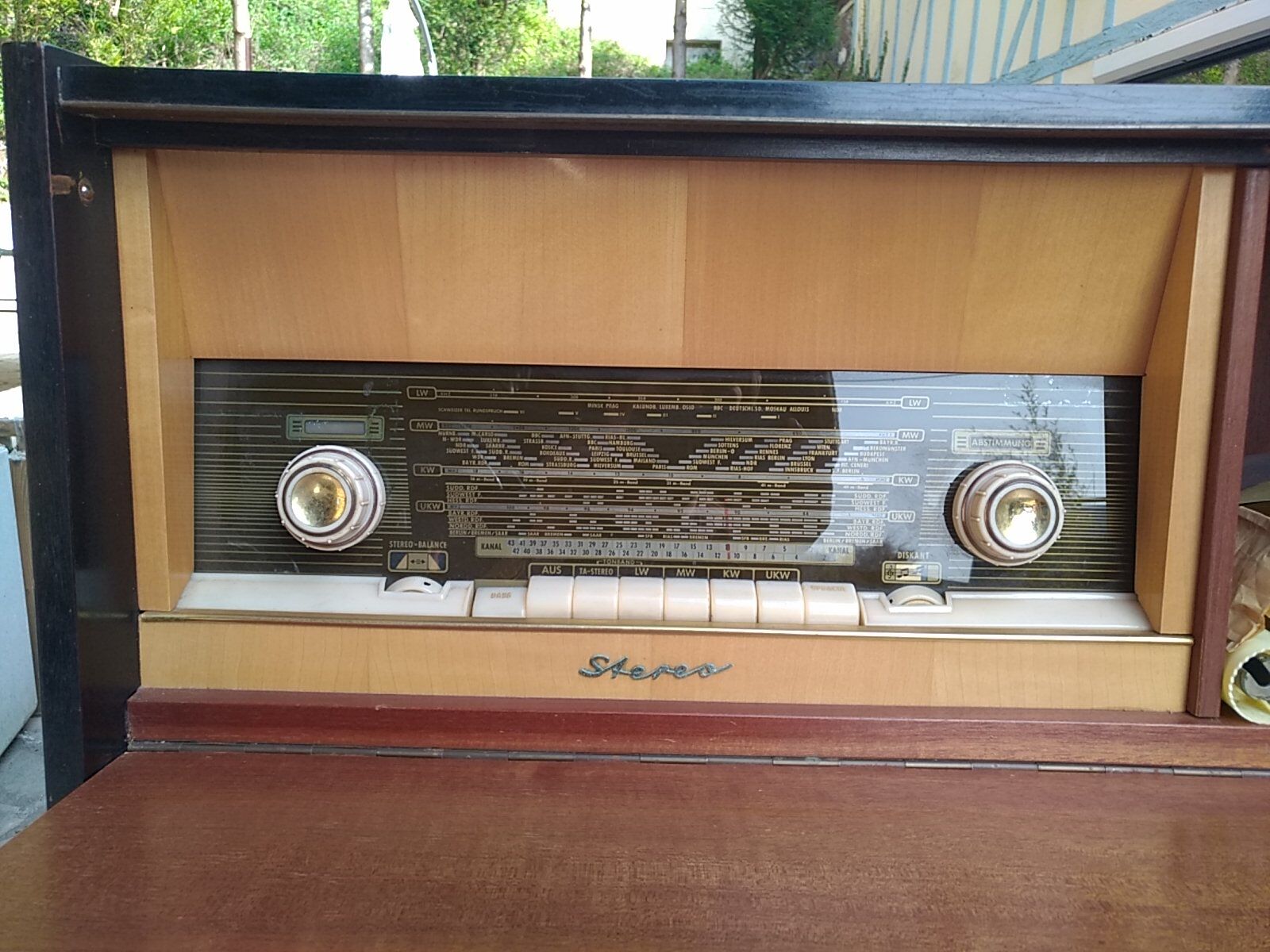Vintage furniture "Stereo" radio Schaub-Laurenz and platinum Telefunken 504ken