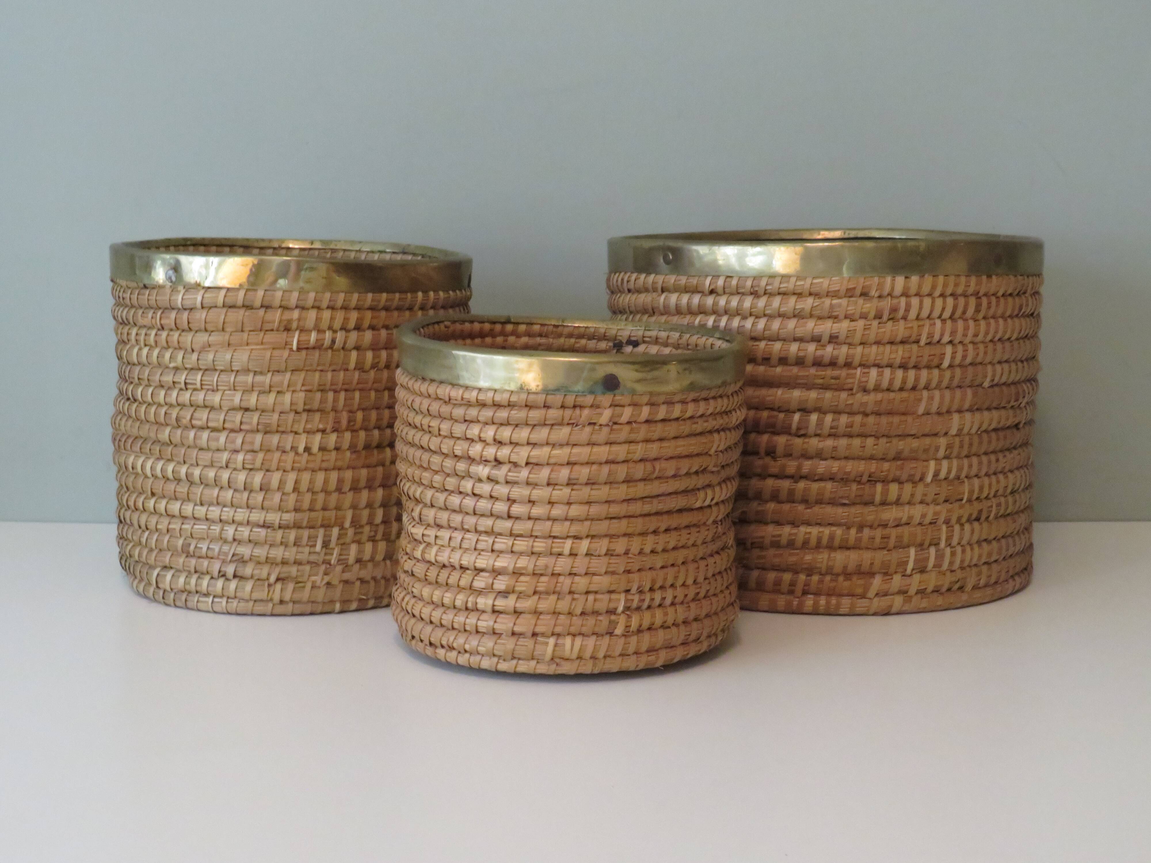 Ensemble de 3 cache-pots vintage en roseau et laiton, Italie 1970