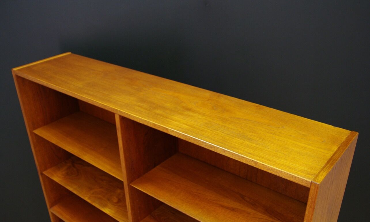 Poul Hundevad bookcase