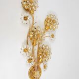 Large wall lamp in gilded brass, Palwa flowers by Ernst Palme, 1970s.