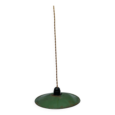 Suspension tôle émaillée verte et blanche ancienne