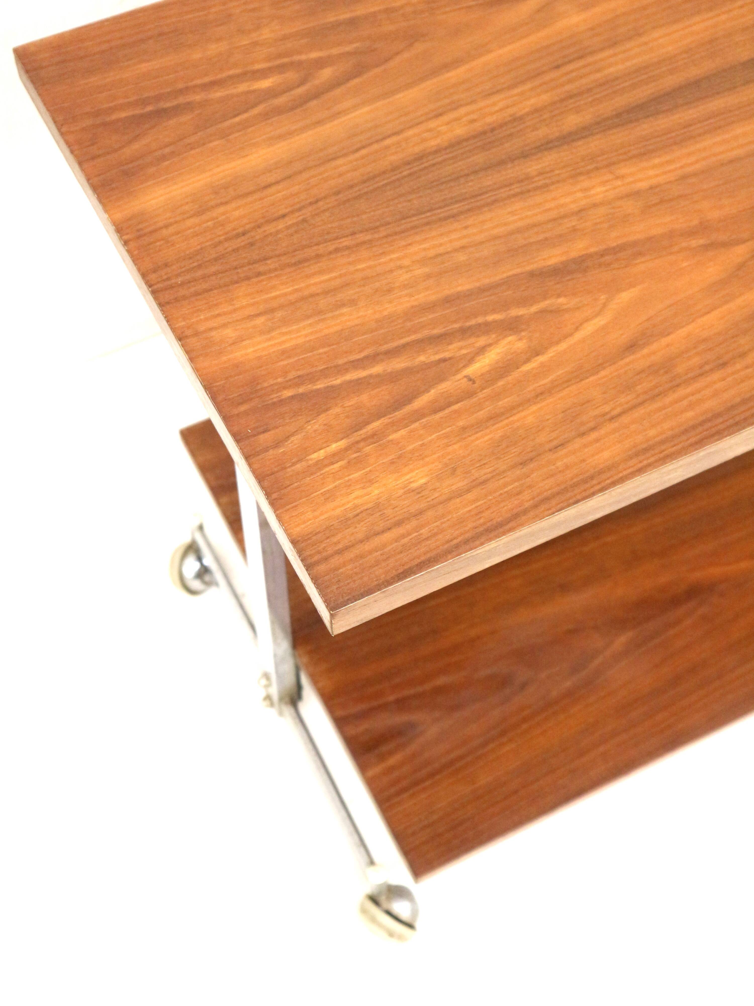 Vintage serving trolley / side table / TV cabinet made of teak from the 196