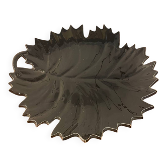 Plat forme feuille noir