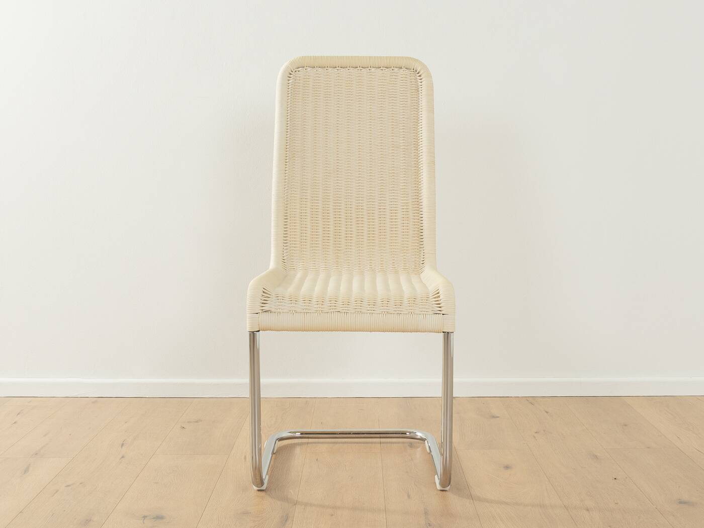 2x B25 Cantilever Chairs Tecta