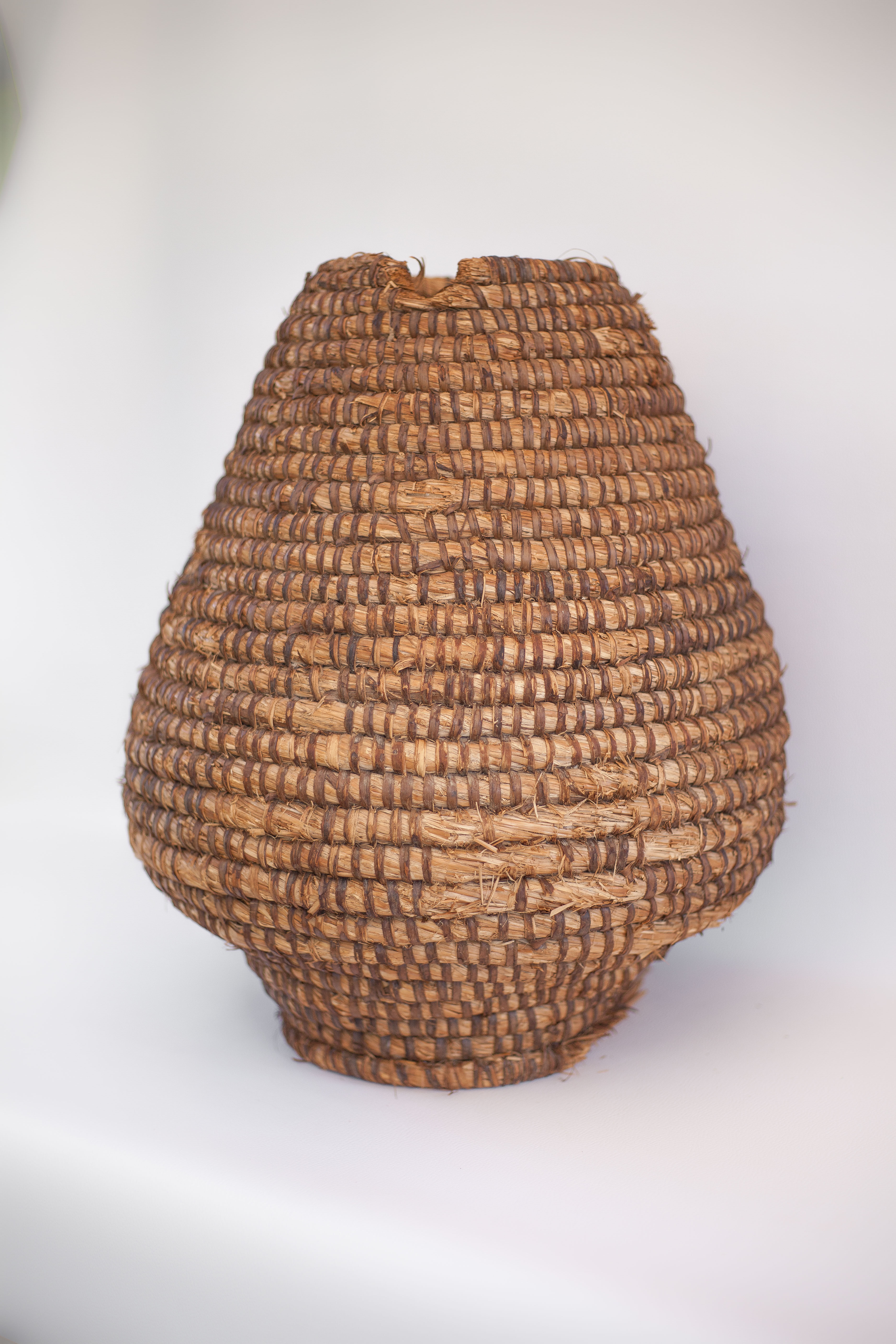 Panier paille ancien
