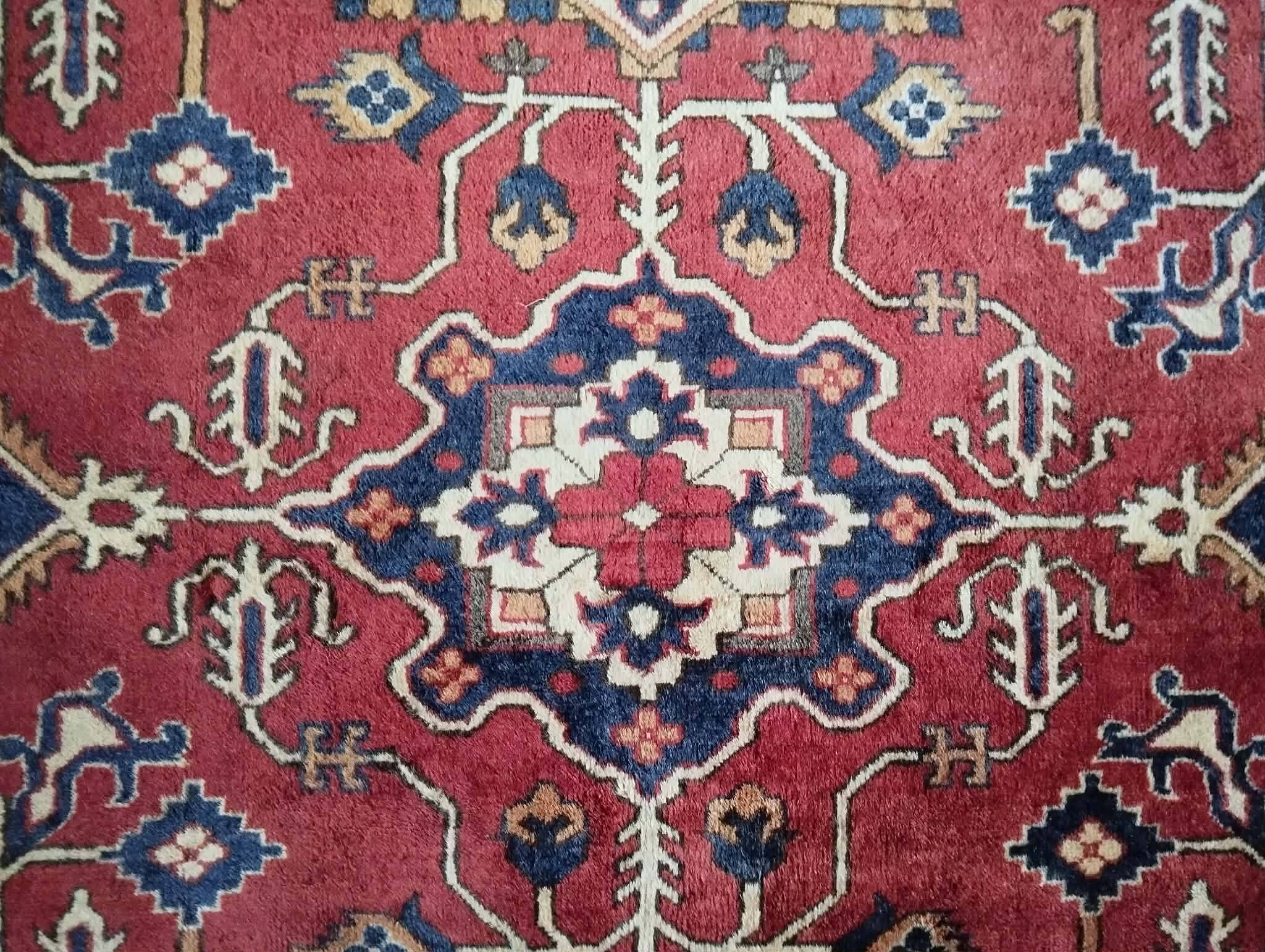 Handmade Pakistani Gazni rug 272x180cm