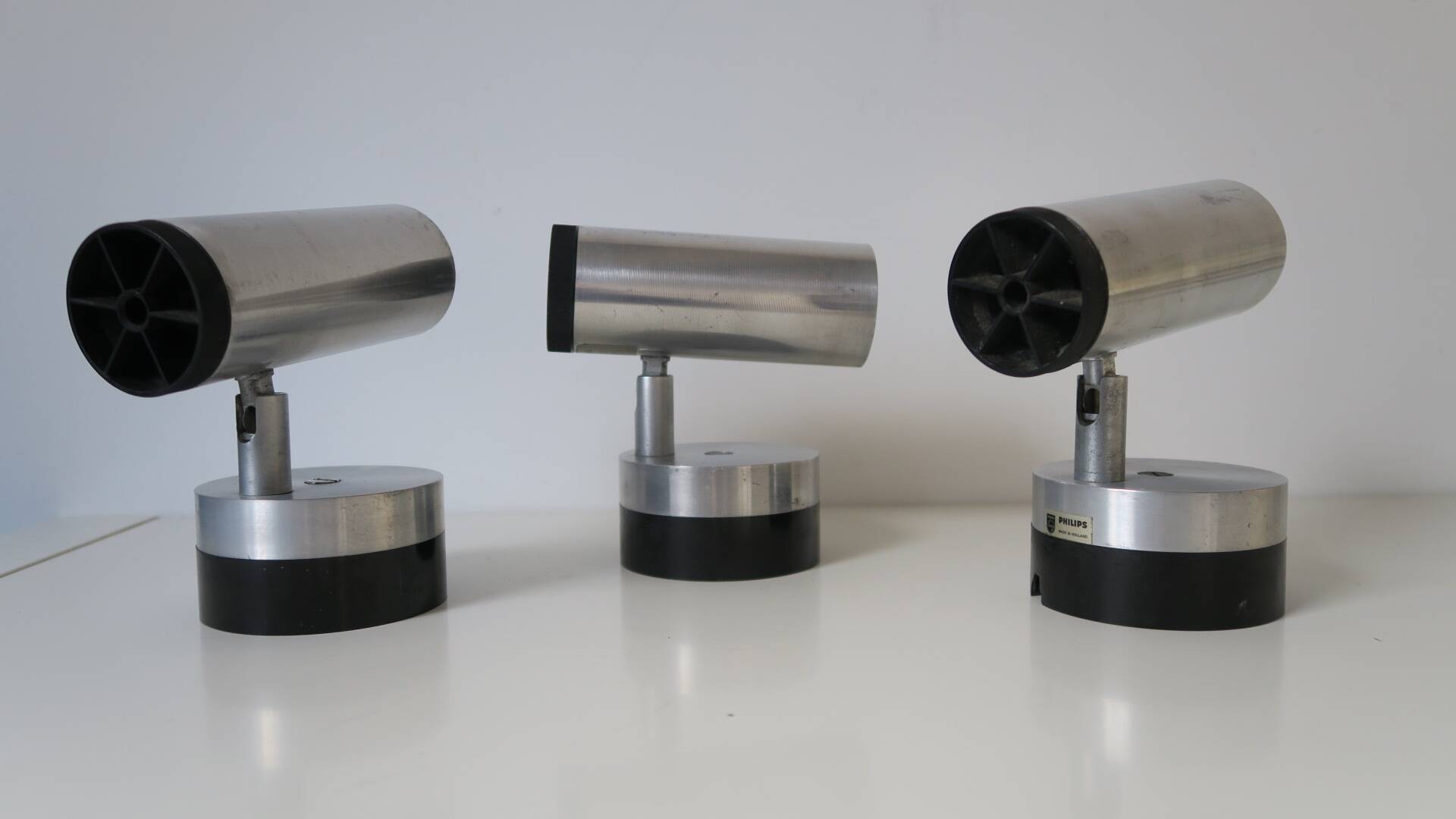 3 Philips wall lights
