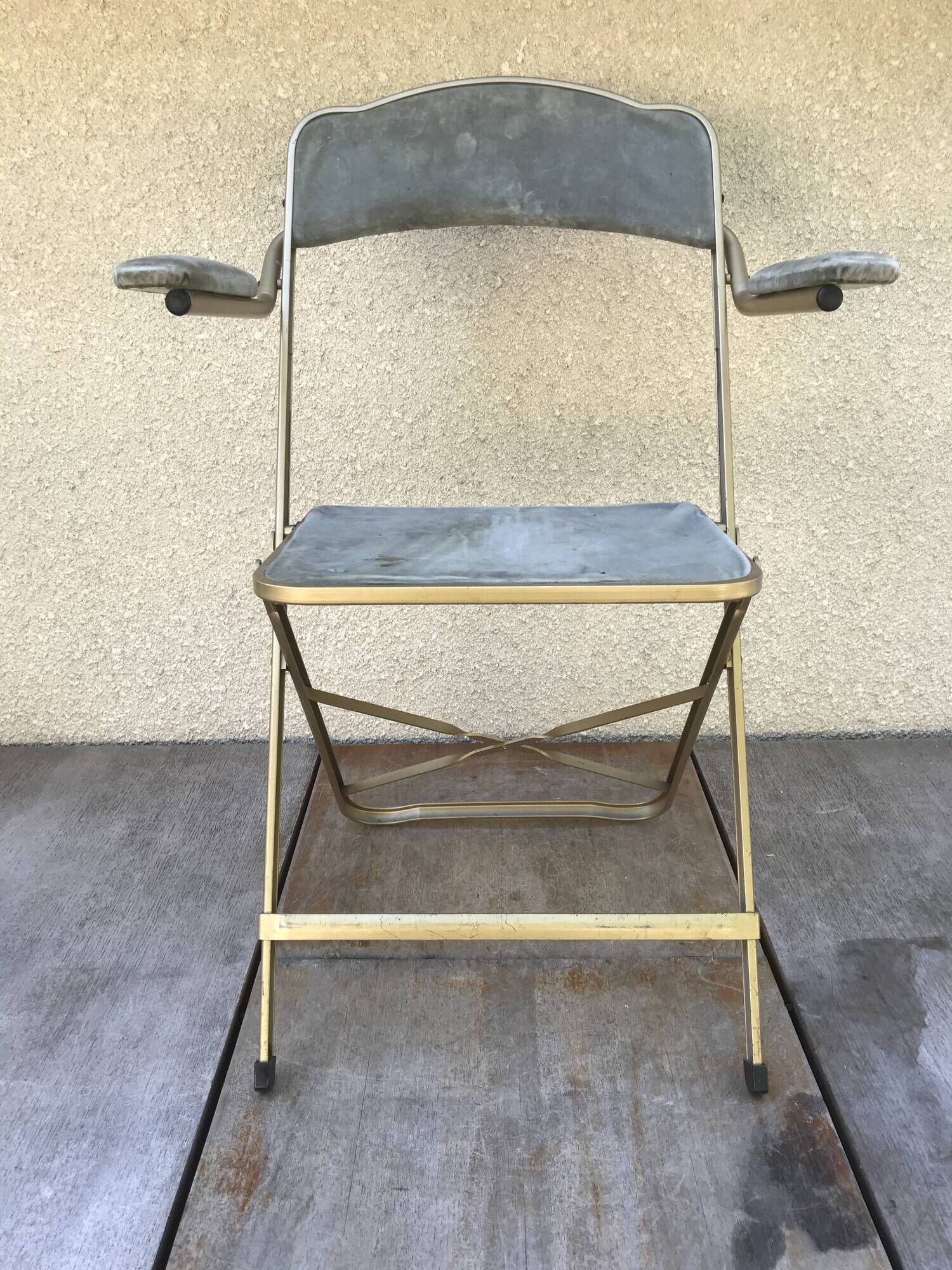 Former Lafuma gold metal folding chair