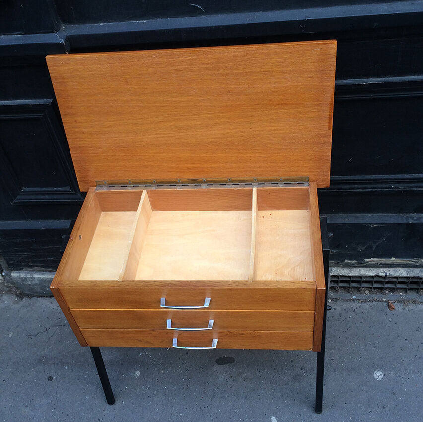 1960 in wood and metal worker