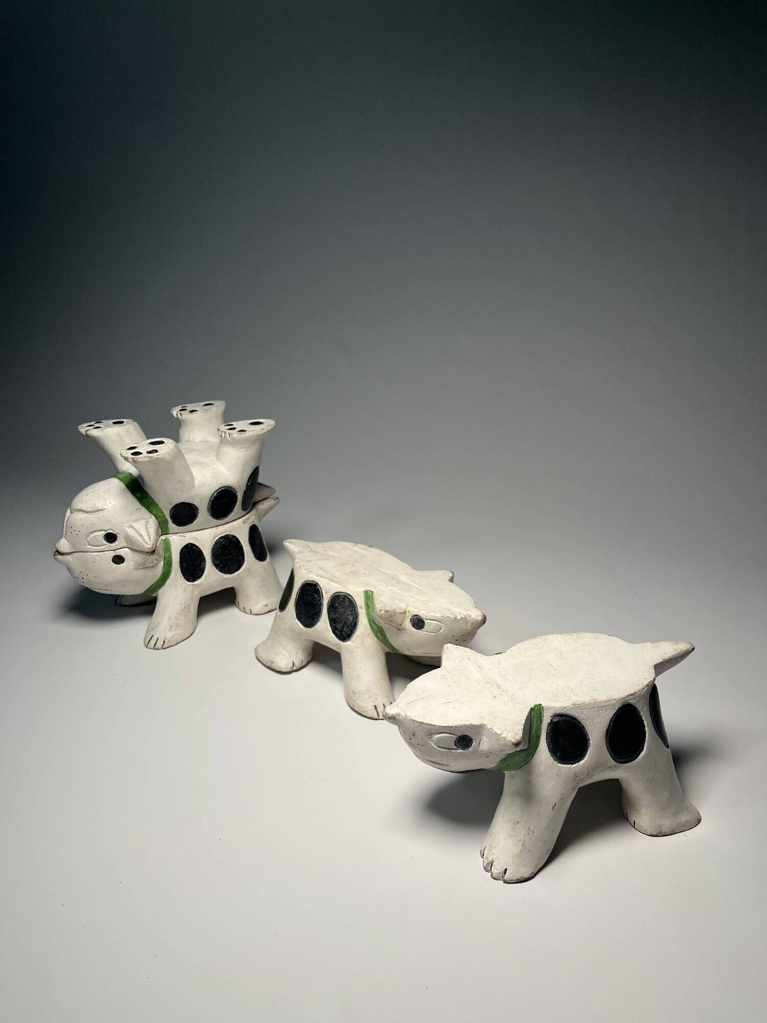 4 wooden animal figurines – Asian folk art, 20th century