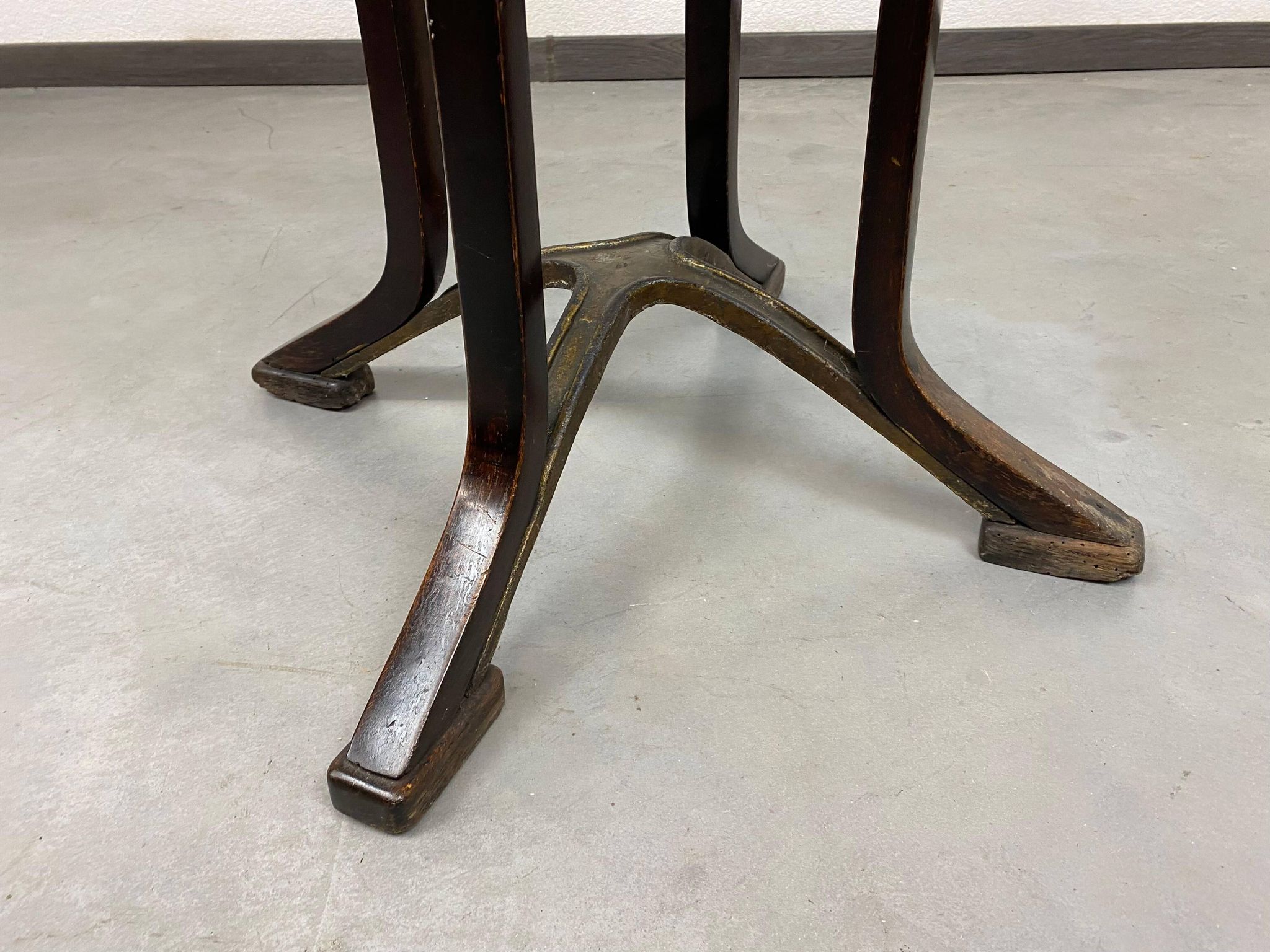 Table Thonet par Josef Hoffmann