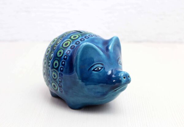 Céramique zoomorphe, Cochon Tirelire en céramique bleue de Rimini, Italie 1970