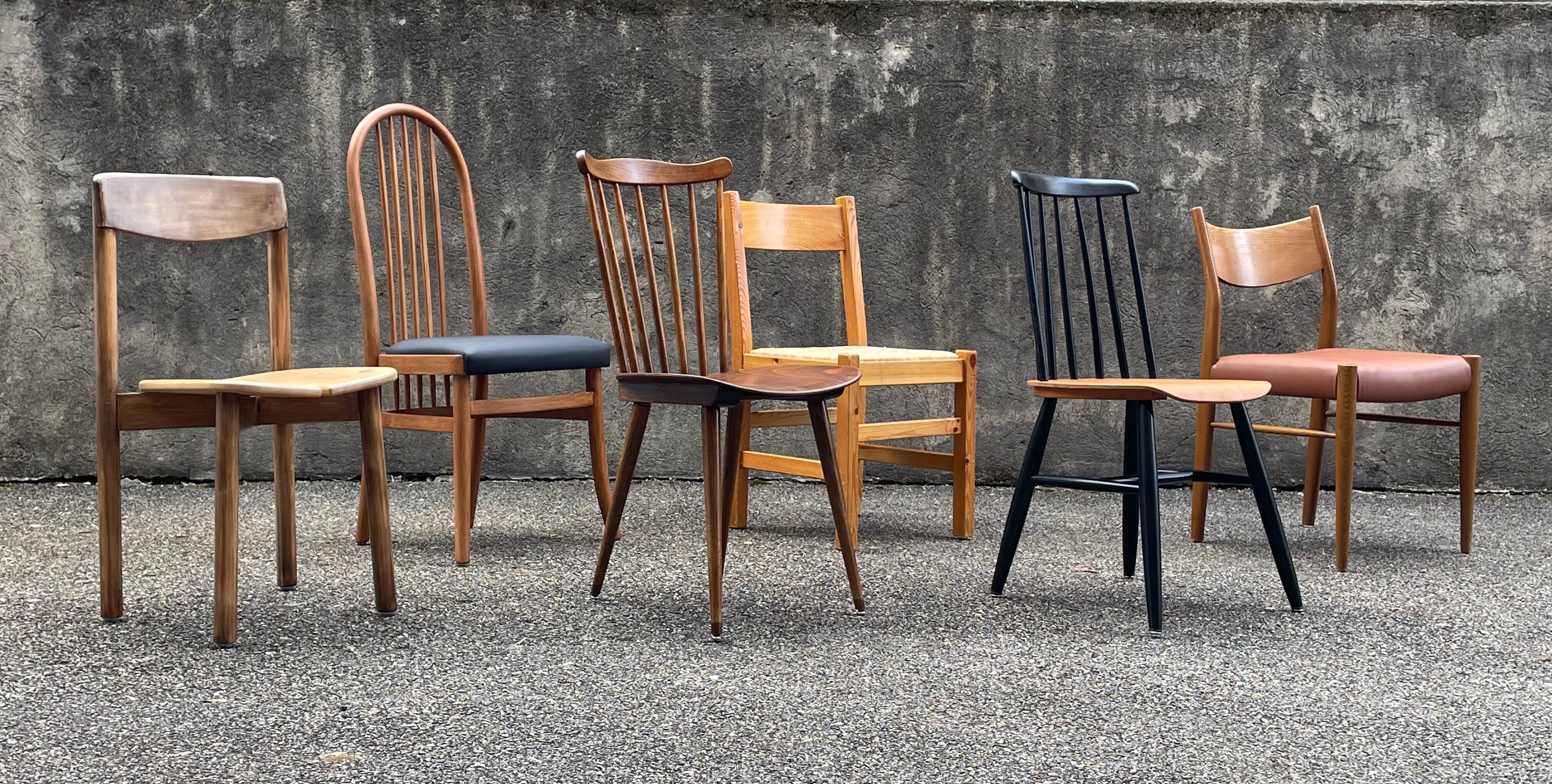 Series of 6 mismatched vintage chairs