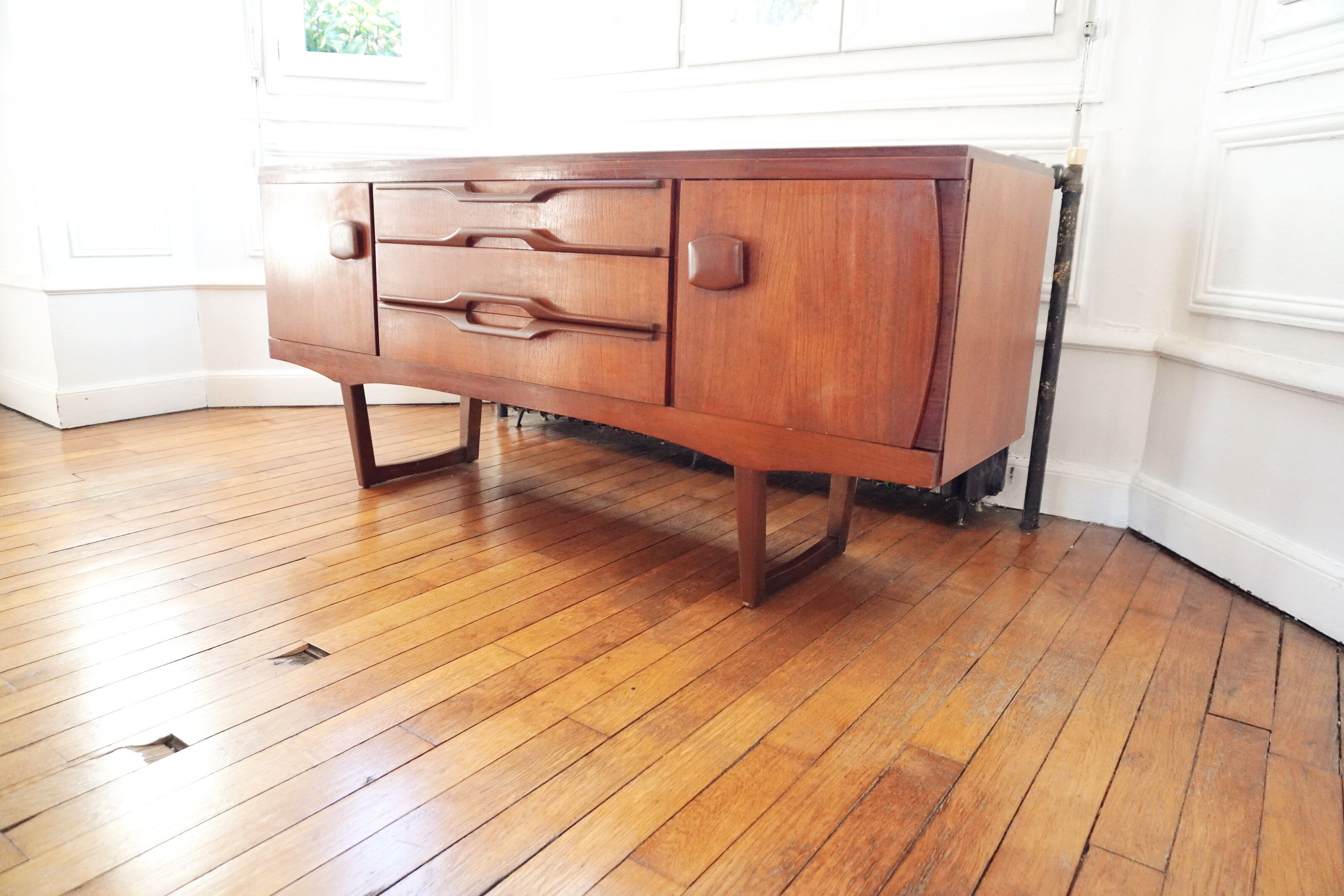 Stonehill brand English teak line