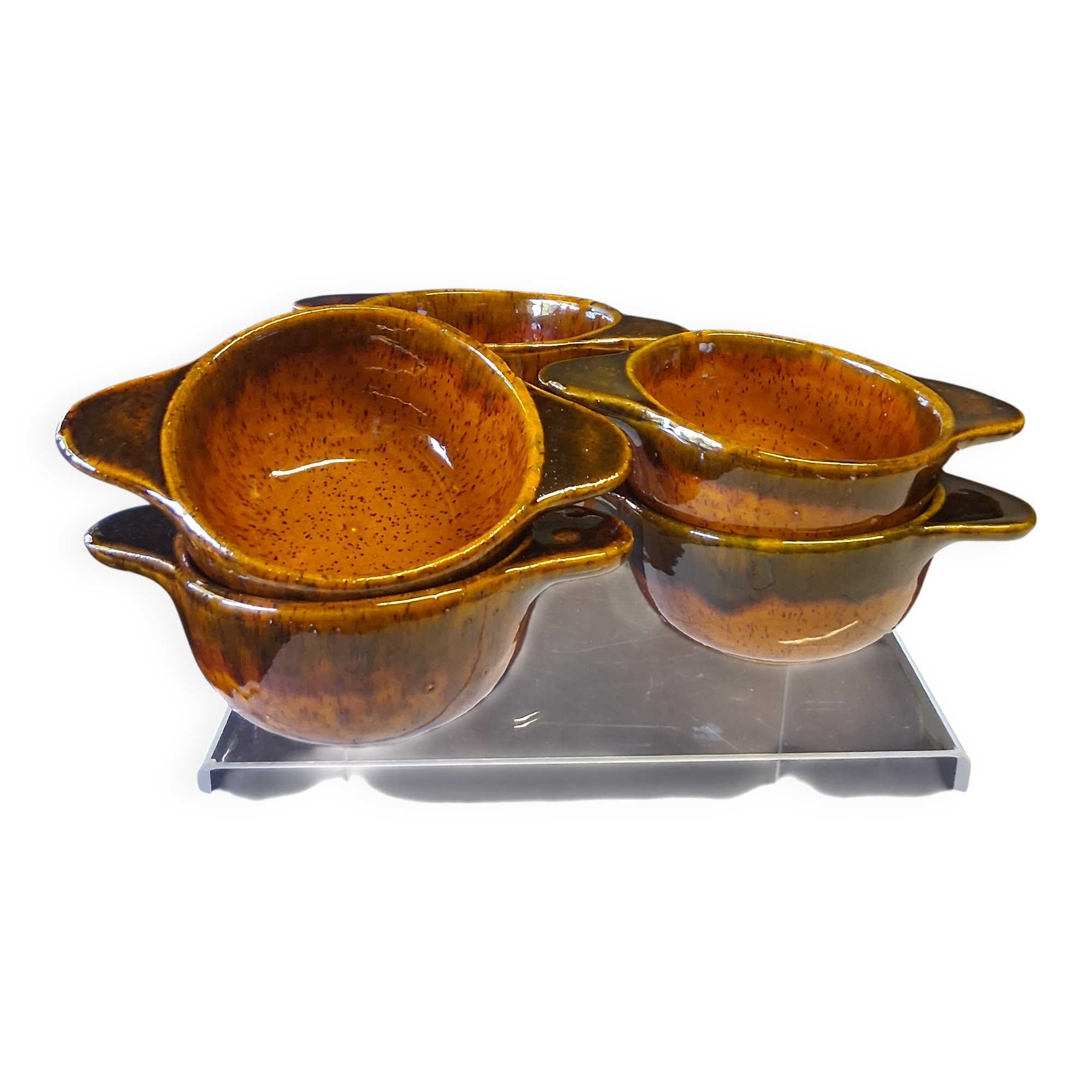 Set of 6 ear bowls in stoneware in very good condition.
