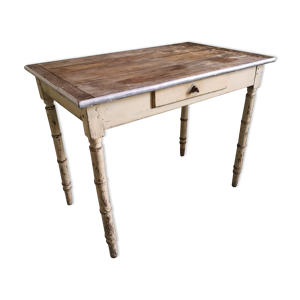 table de cuisine vintage