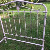 Ancien lit 120 cm fer forgé couleur rose