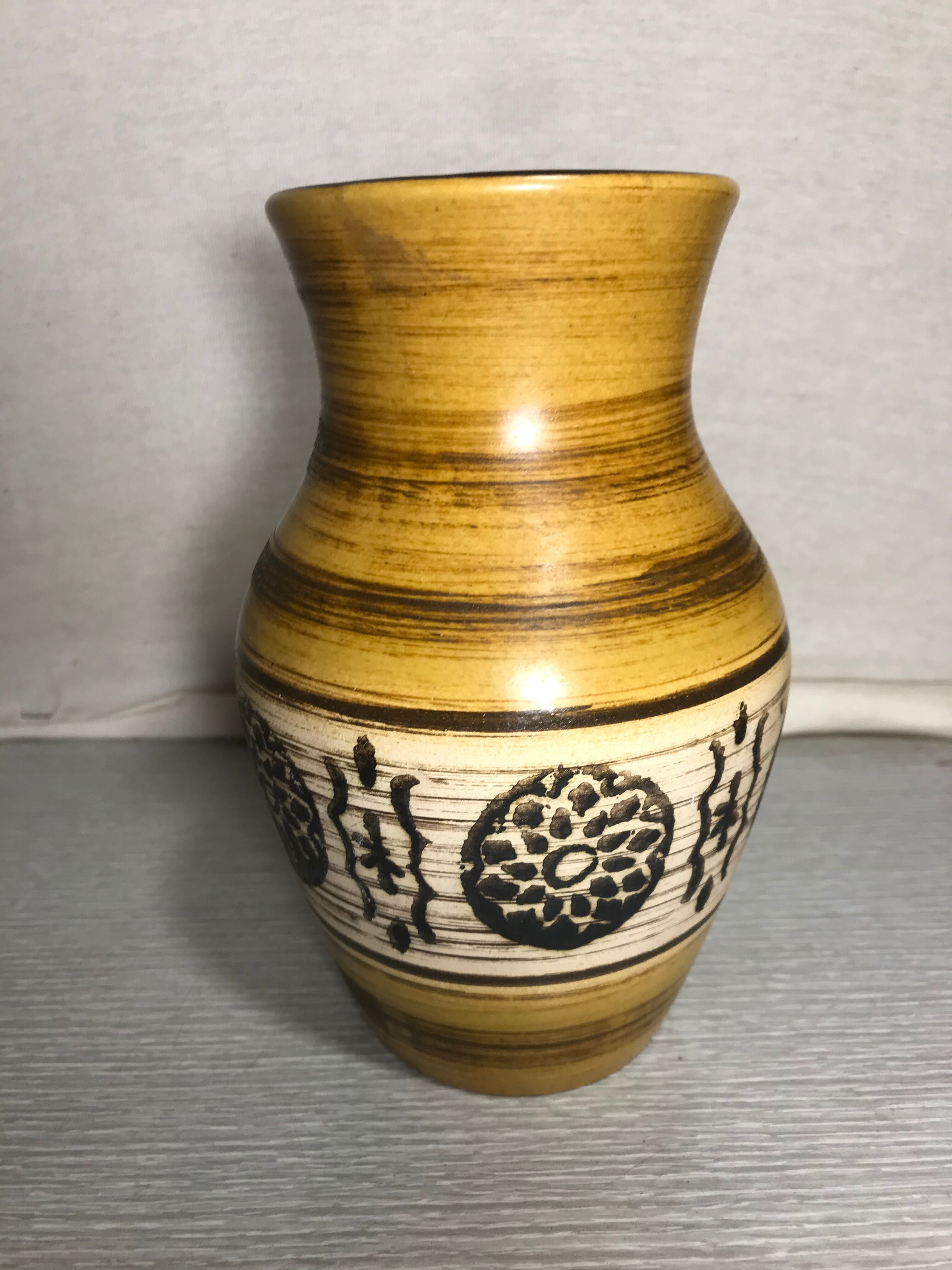 Old Beige Ceramic Vase - Black Drawings - Interior Marron Germany Vintage