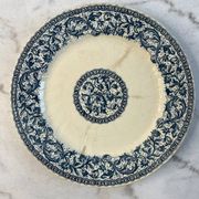 Flat plate made of ironstone from Gien, "Garlands" decoration, 1937.