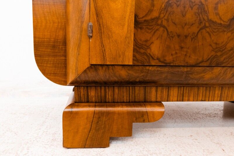 Art Deco walnut chest of drawers, Poland, circa 1930.