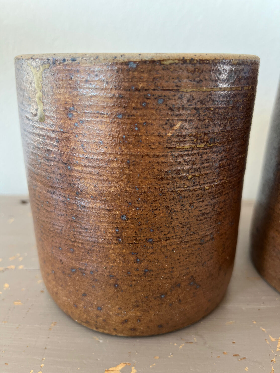 Stoneware pot holder