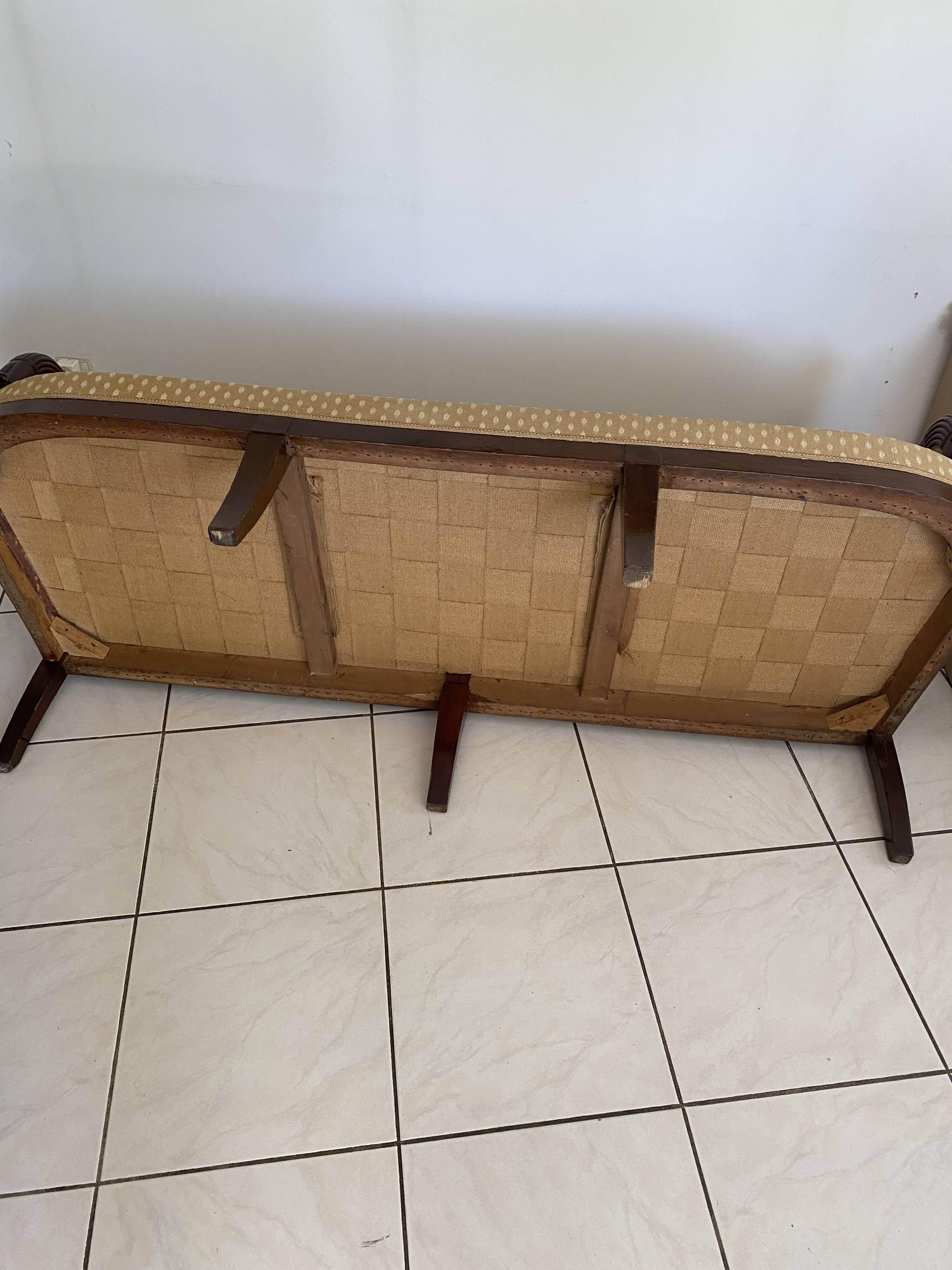 Early 19th century varnished mahogany sofa