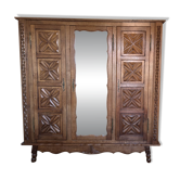 Armoire artisanale en chêne massif sculpté, pièce unique