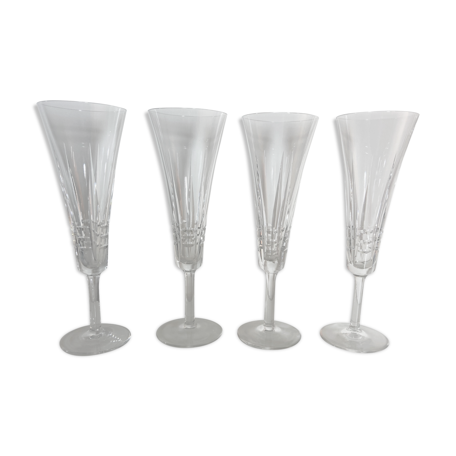 Series of 4 vintage crystal champagne flutes