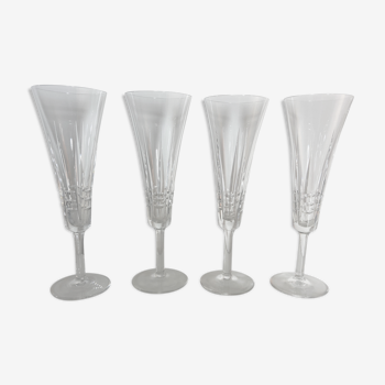 Series of 4 vintage crystal champagne flutes