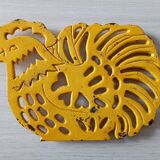 Metal trivet