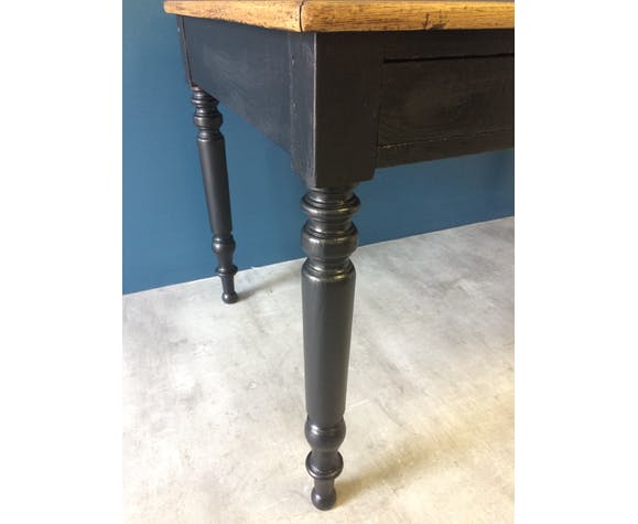 Farm table with drawers