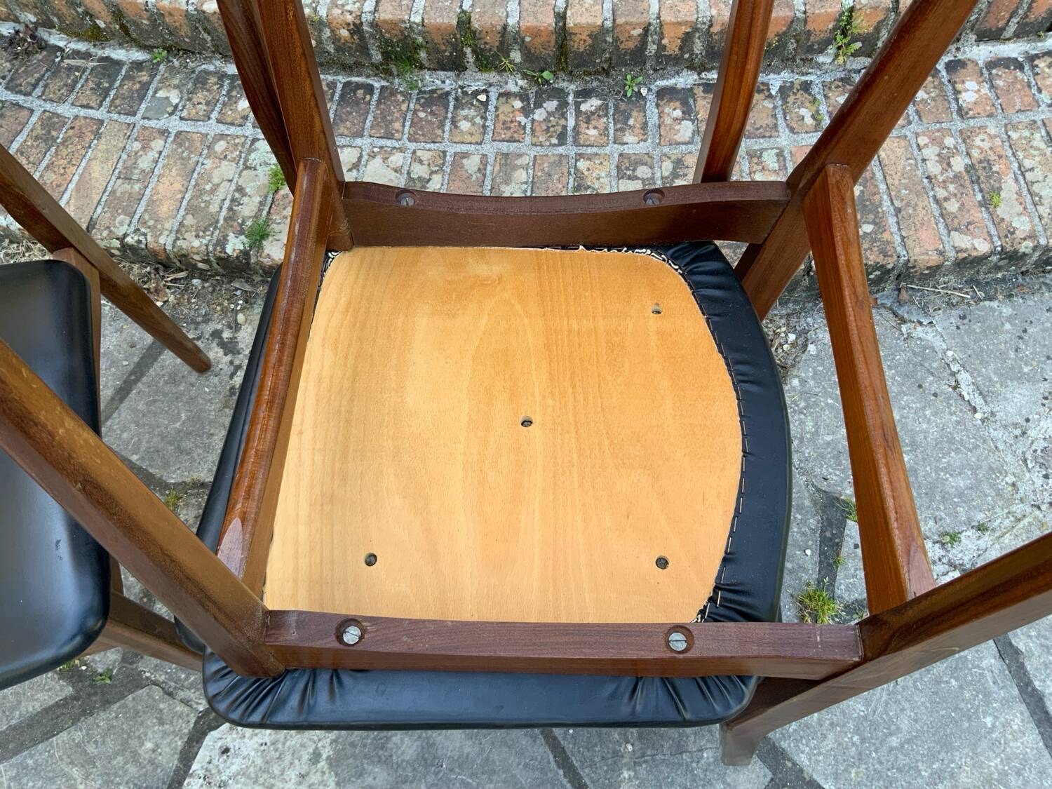 4 Scandinavian black leatherette chairs