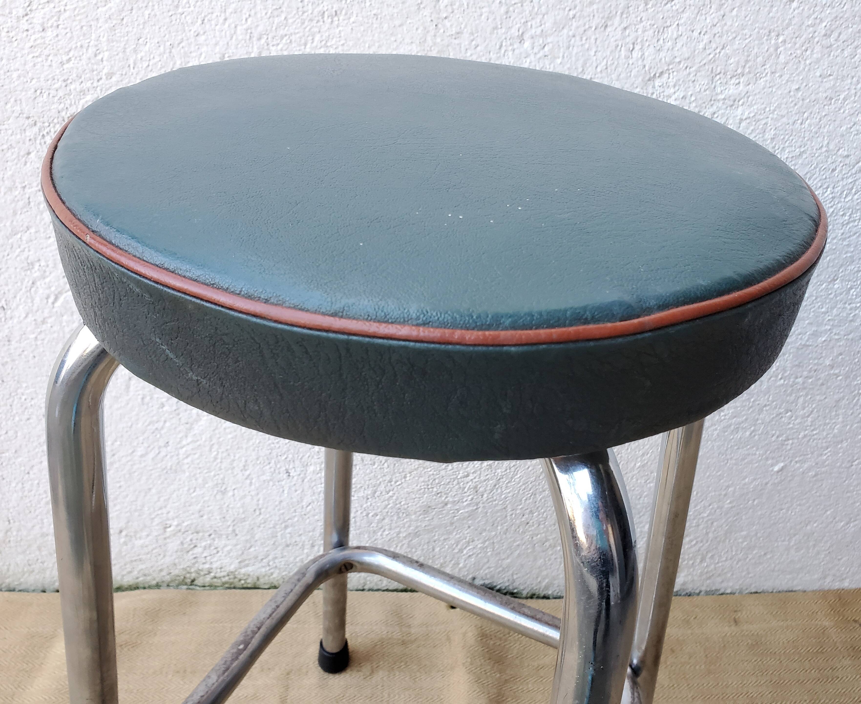 High tabouret