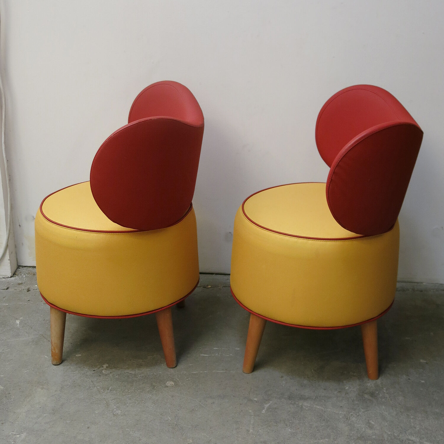 Pair of armchair