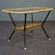 Table basse vintage en rotin Dutch Design avec plateau en verre nuage 1960