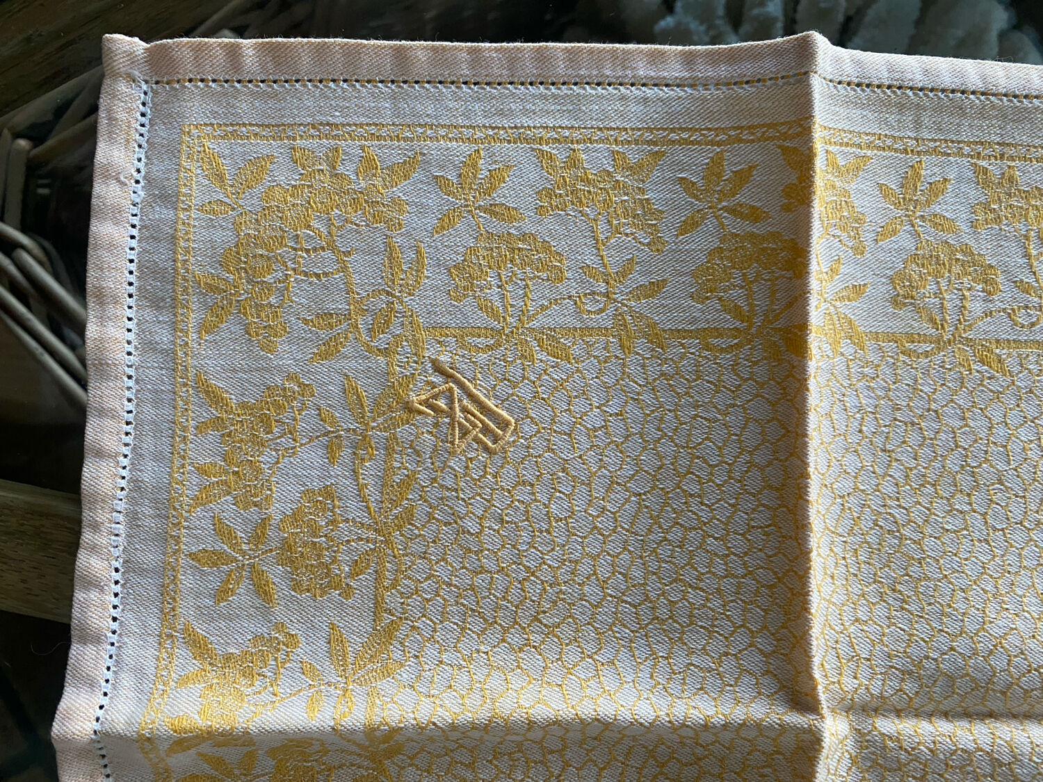 Set of 6 monogrammed damask tea towels