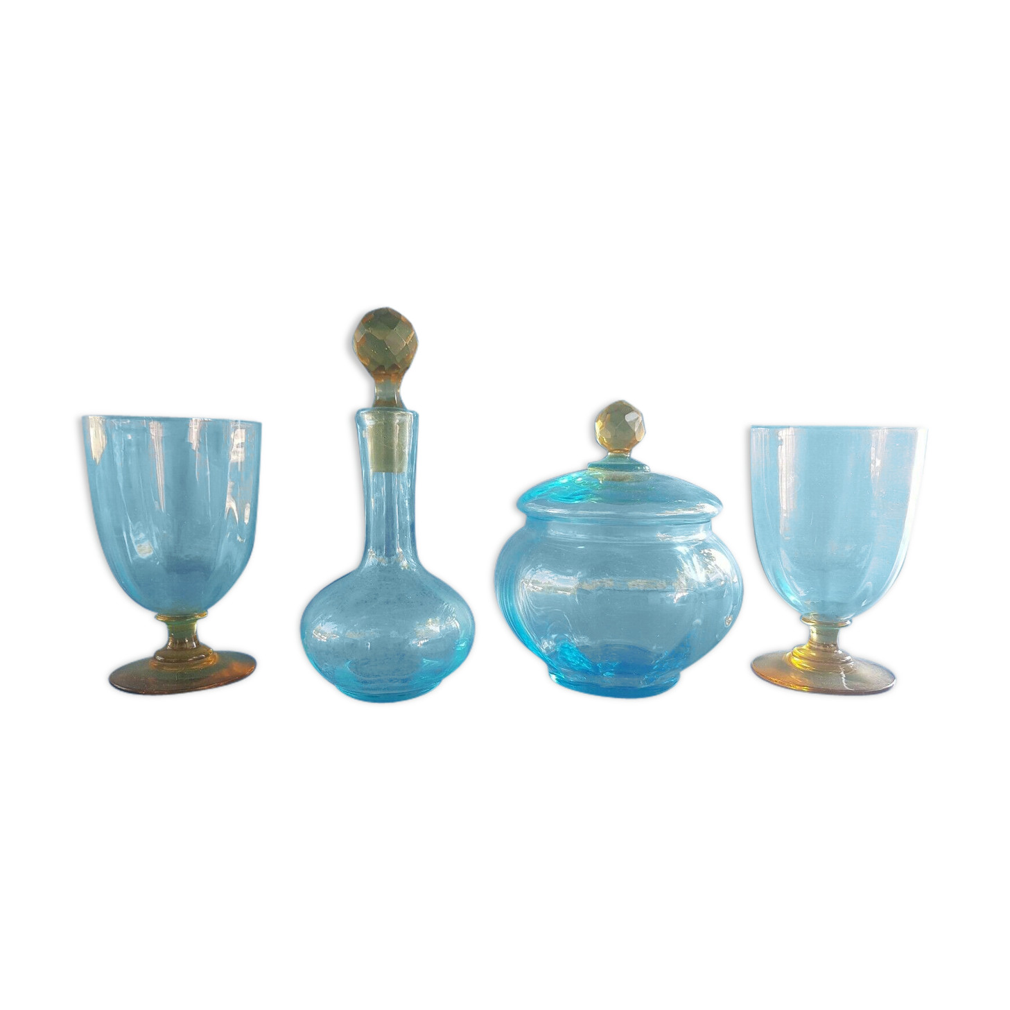 Blue crystal milk service set