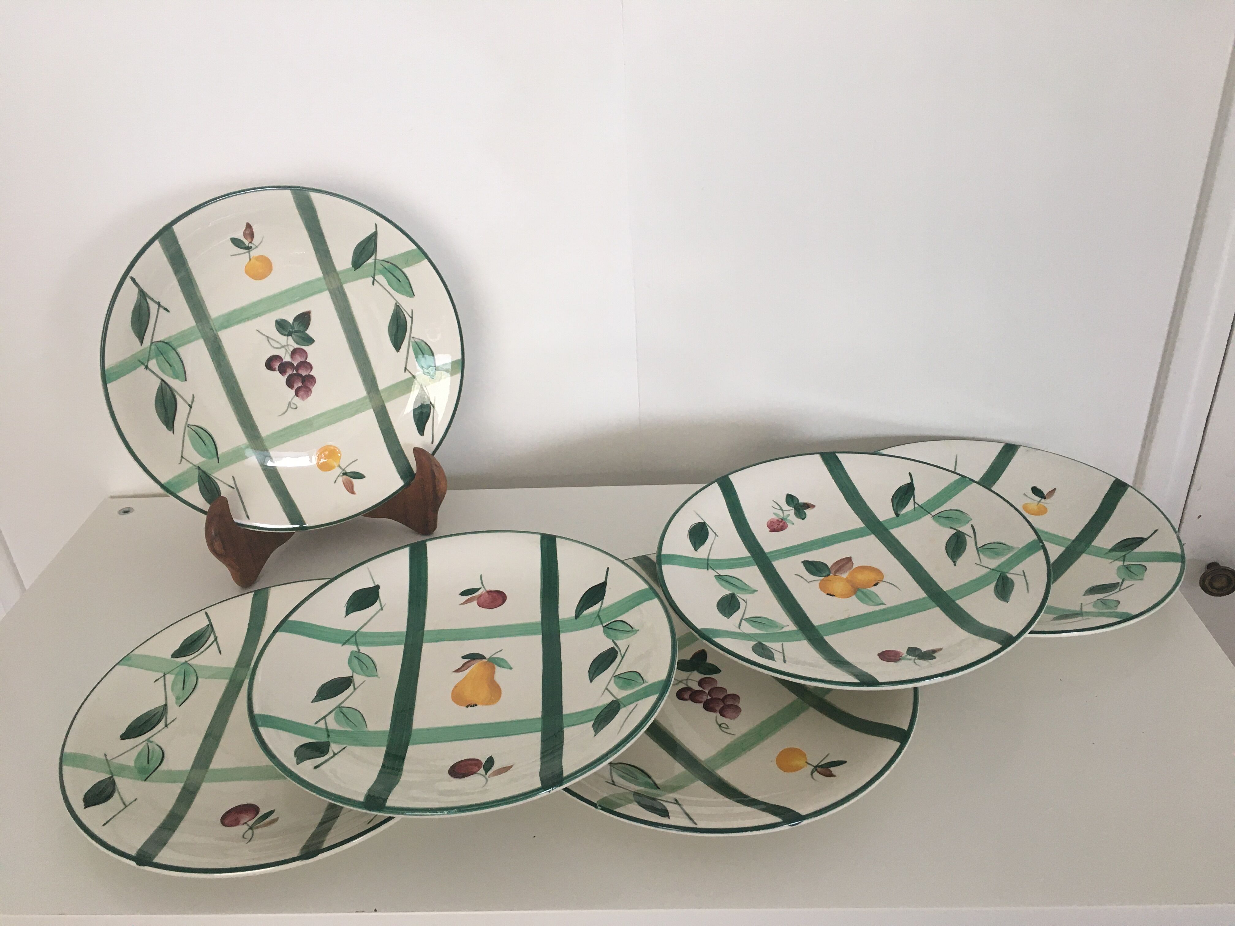 Lot of 6 Longchamp flat plates