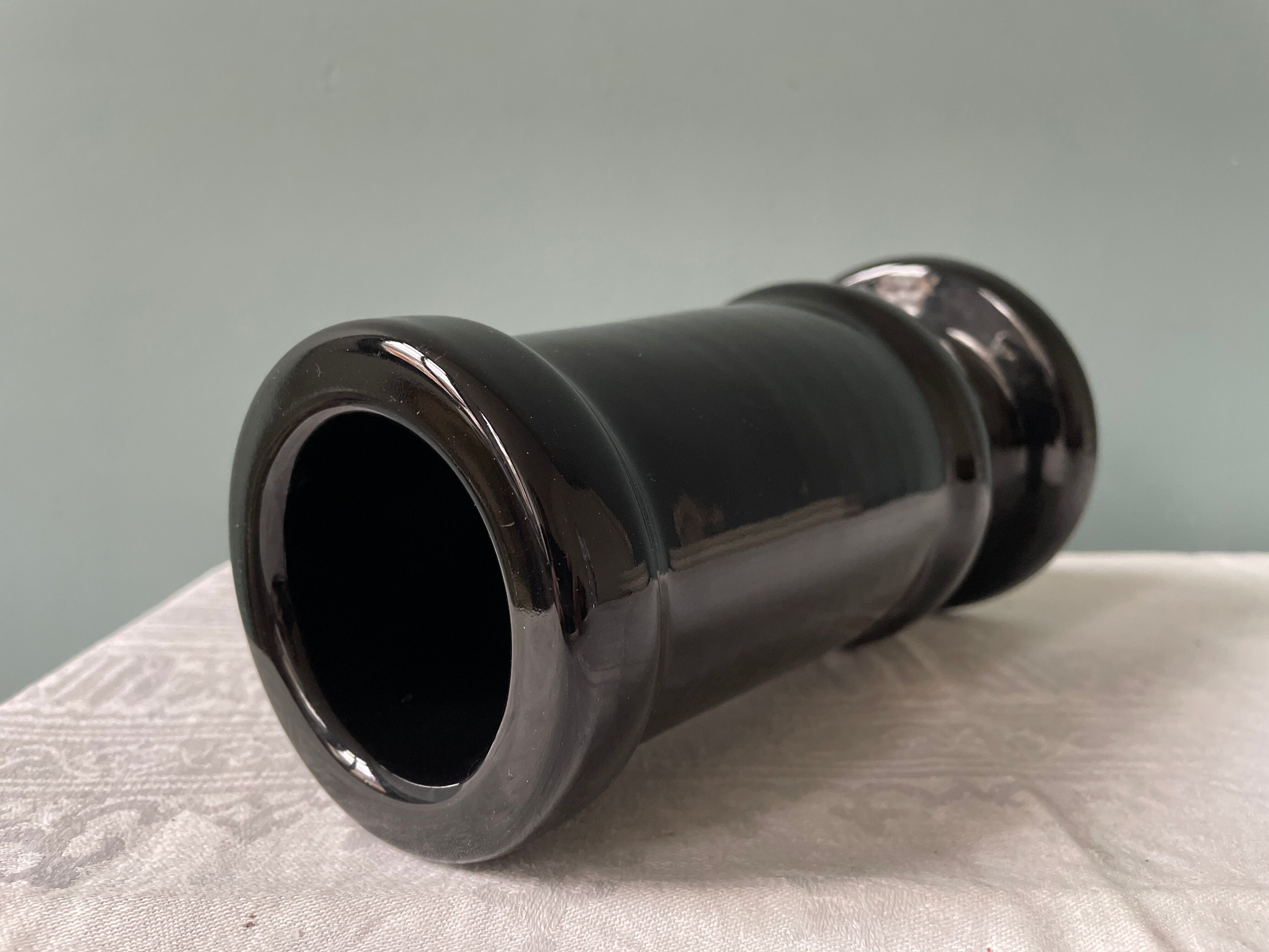 Black glazed ceramic vase, La Croix d'Ossau