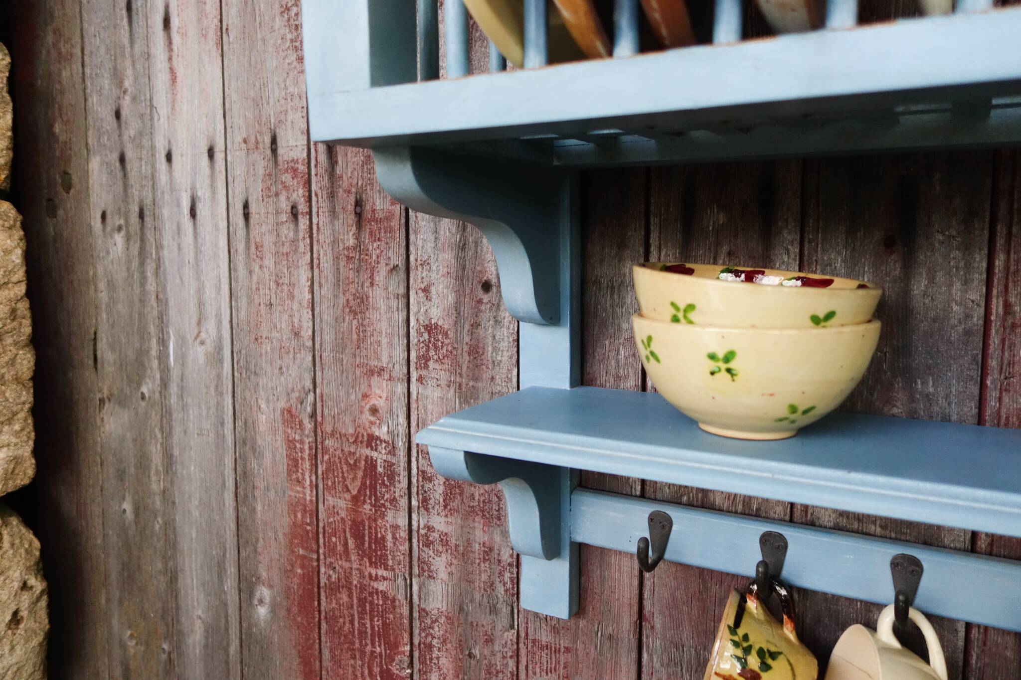 Vintage Wall Mounted Plate Rack - Rustic Plate Holder
