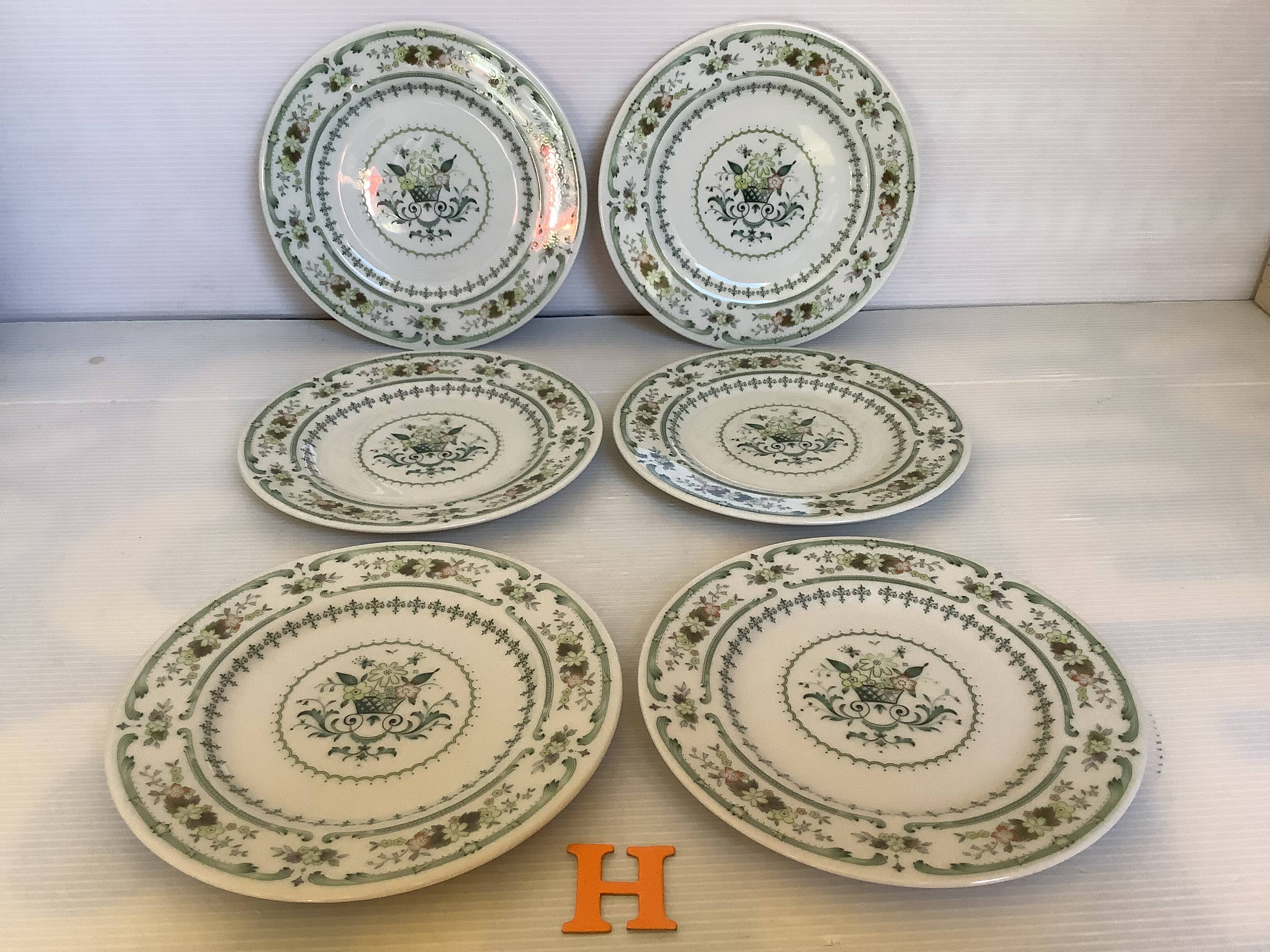 Six assiettes à fromage ou pain provençal royal Doulton