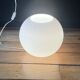 Lampe boule en verre opalin