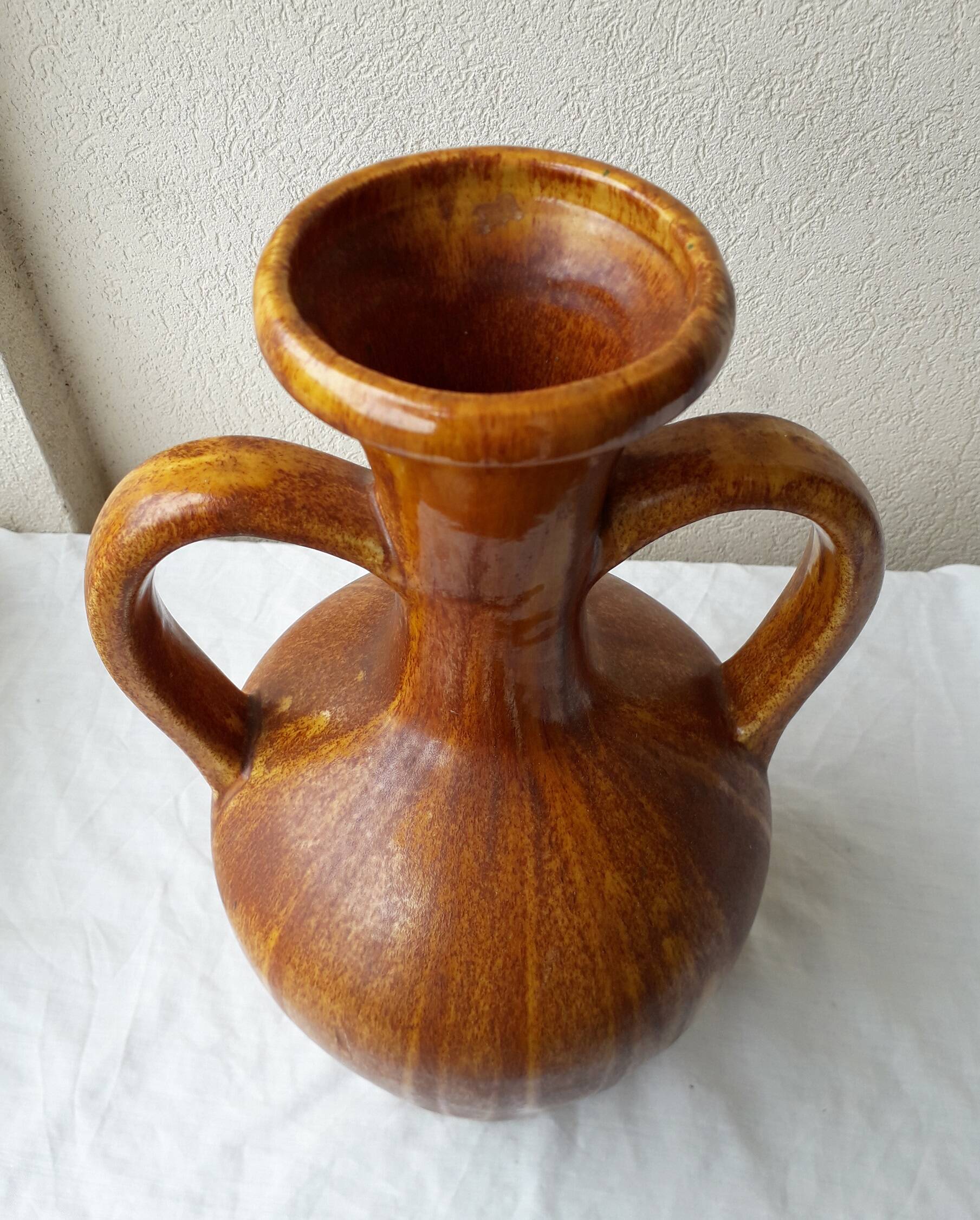 Poët-Laval Lézignan ceramic vase