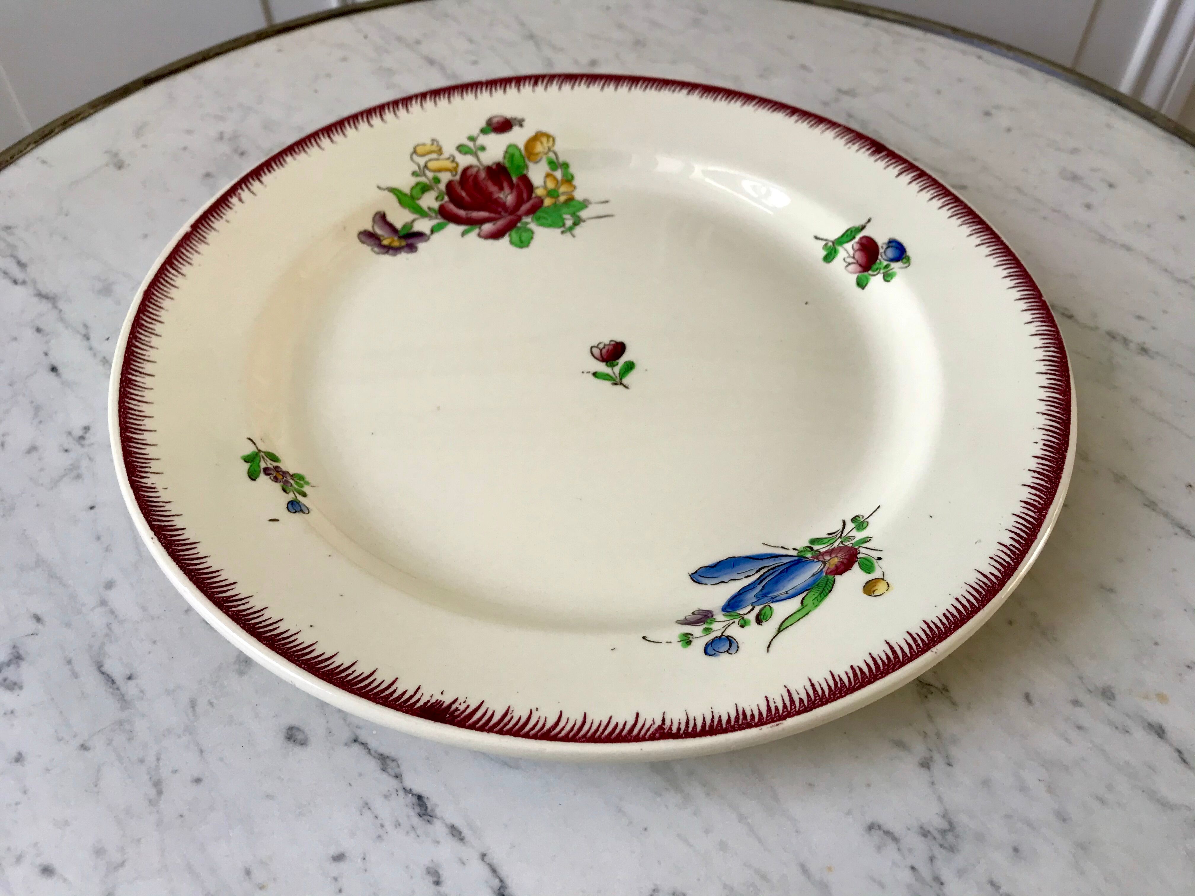 round dish Villeroy & Boch La Louvière Belgian manufacture in Iron Earth early twentieth century